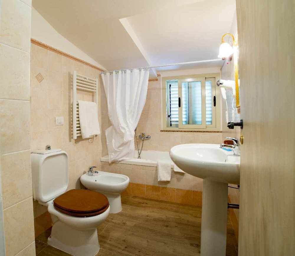 Quattro Torri B&B Santa Teresa Di Riva Extérieur photo
